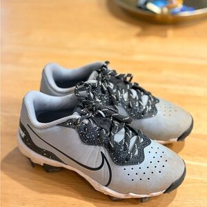 Nike Huarache 4 Cleats Black and Gray Kids Size 1